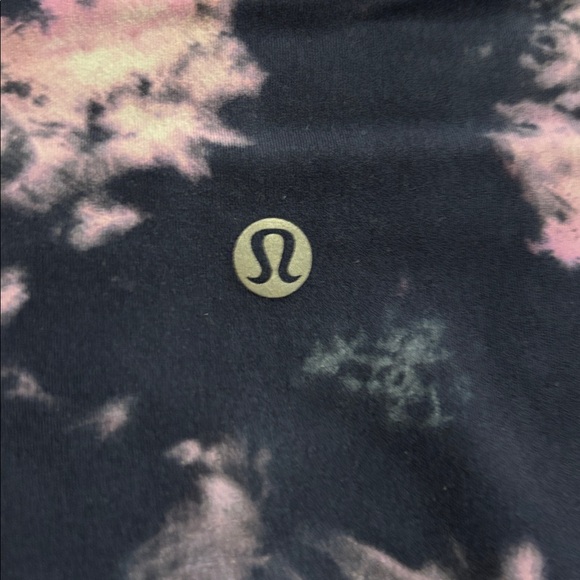 lululemon athletica Tie-Dye Leggings - Pink and Blue - Picture 2 of 4